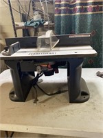 Craftsman 2 hsp. Router & table works