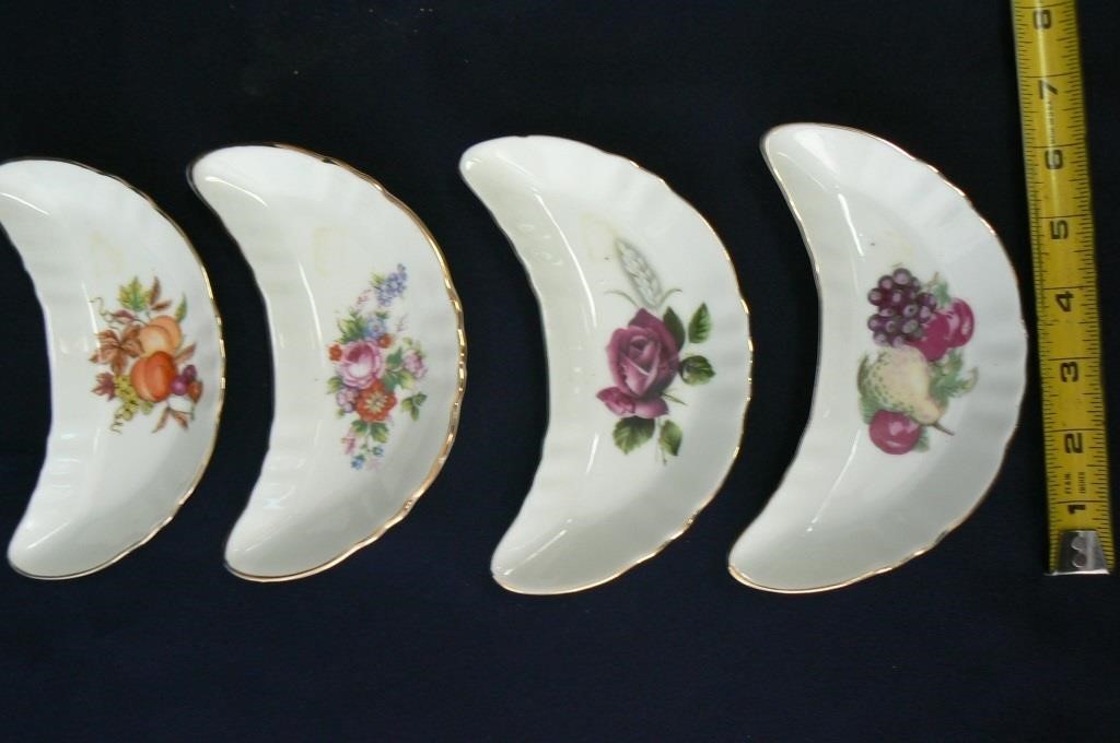 CERAMIC CRESCENT DISHES