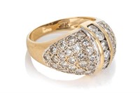 18K YELLOW GOLD AND PAVE DIAMOND DRESS RING, 6.2g