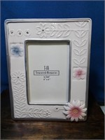 Treasured memories 4 / 6 photo frame