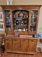 ETHAN ALLEN CHINA CABINET - NO CONTENTS