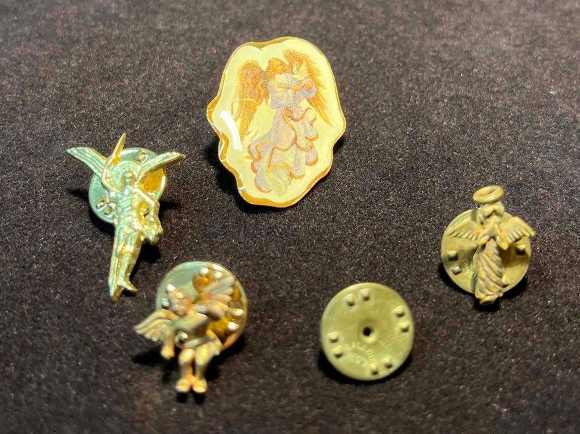 Four Unique Gold Colored Angel Pins (F18)