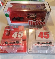 hy-vee nascars