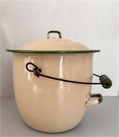 Enamelware Chamber Pot w/Lid