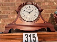 Seth Thomas Mantle Clock(Den)