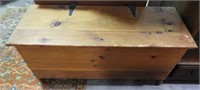 Pine lift top blanket chest with strap hinges