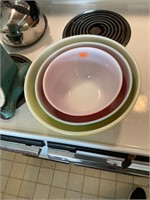 Set of Pyrex Nesting Bowls