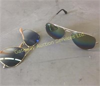 Ray-Bans 2 pairs sunglasses.