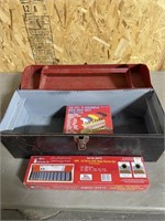 tool box w/12pc 1/2" sockets-10pc t-handle hex key