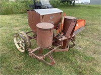 NICE TWO ROW CORN PLANTER