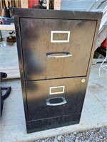Metal File Cabinet 15 x 22 x 28 & 3/4"