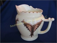 CUSTARD GLASS - WINGED SCROLL