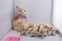 Mid Century Cat Planter/ Mom & Kitten Figurines