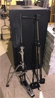 Pearl symbol pedal Stand, bass drum mic stand and