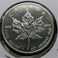 2009 Canada $5 Silver Coin Maple Leaf 1 t oz.
