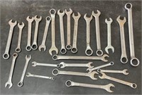 F - LOT OF WRENCHES (G40)
