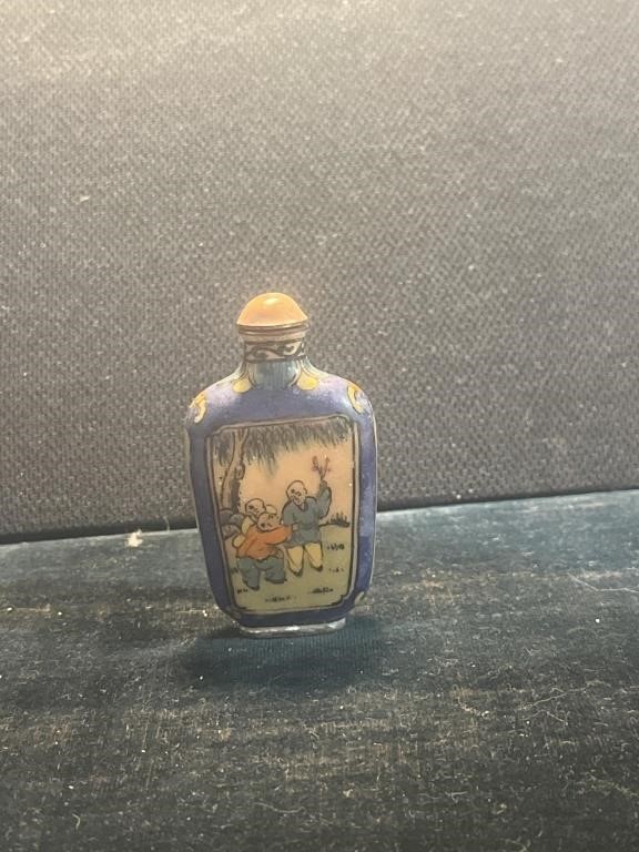 Snuff bottles