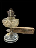 Aladdin Washington Drape Oil Lamp w’ Chimney