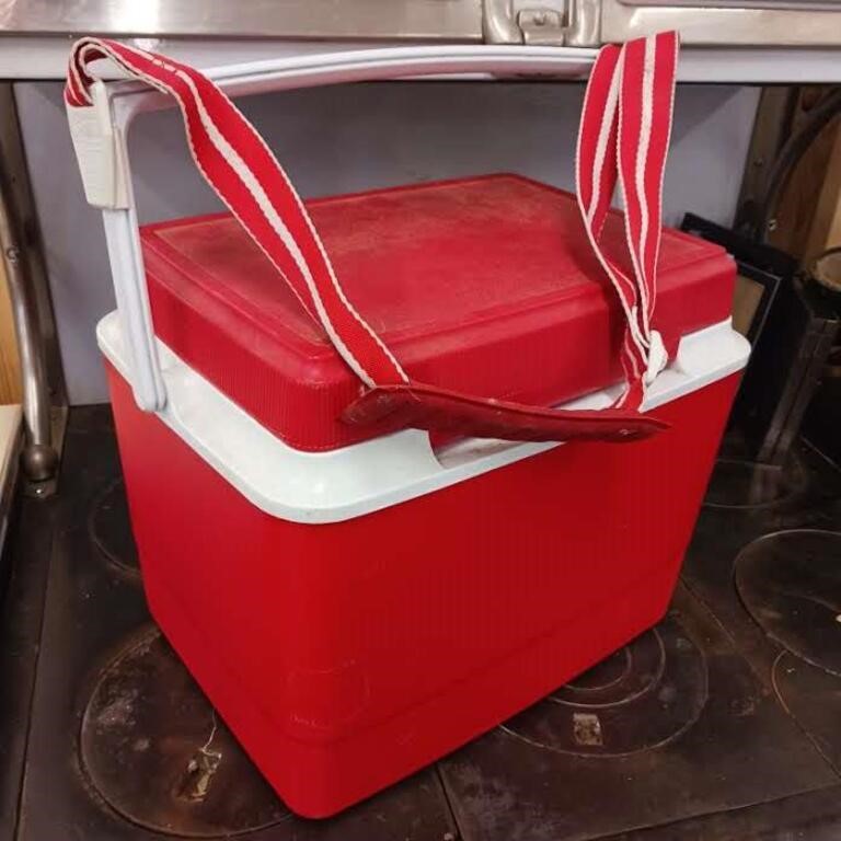 Gott red & white  cooler