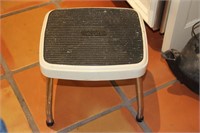 Mid-century Cosco 1-step stool