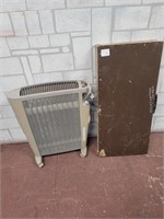 Folding picnic table and heater