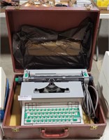 VTG OLIVETTI UNDERWOOD ELECTRIC TYPEWRITER