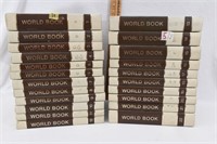 1972 WORLD BOOK ENCYCLOPEDIA SET 22 VOL
