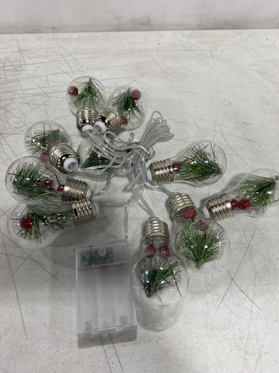 CHRISTMAS DECORATIVE LIGHT BULBS (10 BULBS)