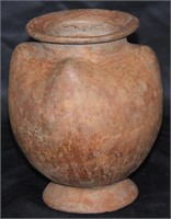 CIRCA 100-1500 A.D. FOUR-LOBED CARCHI VASE