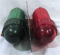 VINTAGE DELTA RED/GREEN BATTERY OPERATE BOAT LIGHT