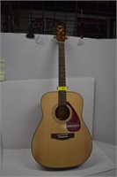 Yamaha Acoustic Guitar Model F335. Excellent