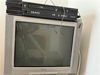 Vintage Sony tv and vcr/dvd player
