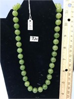 20" jade necklace       (k 5)