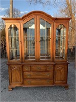 Vintage Thomasville Wood China Cabinet W/ Light