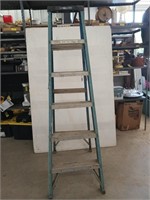 Keller 6 ft fiberglass ladder