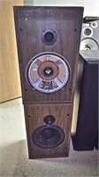 Cerwin-Vega HED Speaker.  Bidding on one times