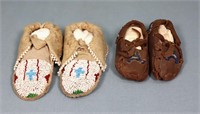 2pc. Native American Indian Beaded Moccasins