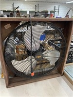 HDX Fan in Wood Box