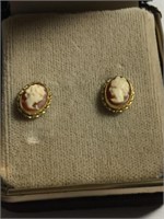 VINTAGE 14KT GOLD CAMEO EARRINGS