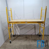 Metaltech Rolling and Adjustable Scaffolding