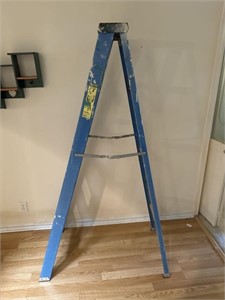 6’ ladder