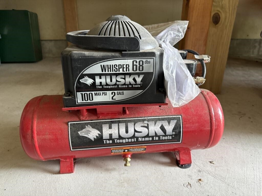 Husky 2 gal Whisper air compressor