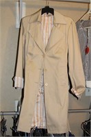 Trench coat, Spiegel, size 10