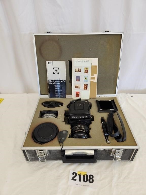 Mamiya RB67 Camera w/Case & Accessories,