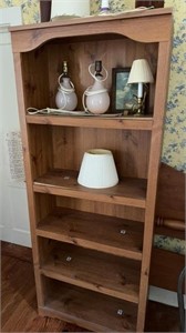 6 foot tall bookcase, Prestwood construction, six