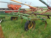 JOHN DEERE 150 PULL TYPE CHISEL PLOW