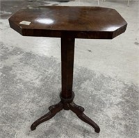 1800s Empire Mahogany Pedestal Table