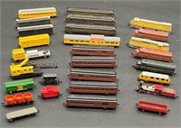 "N" MODEL TRAIN ENGINES & CARS