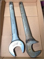 2pcs- 1-7/8 wrenches