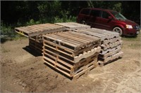 (28) Wood Pallets, Approx 43"X43" & 54"X40